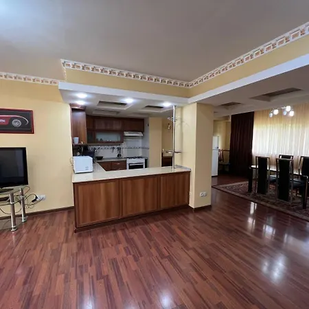 Jura Kveitcia Navstivit * Μιχάλοβτσε